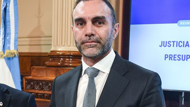 El legislador nacional por Jujuy Ezequiel Atauche (LLA) destacó la aprobación del nuevo Régimen Penal Juvenil, que establece la baja de la edad de imputabilidad a los 14 años.