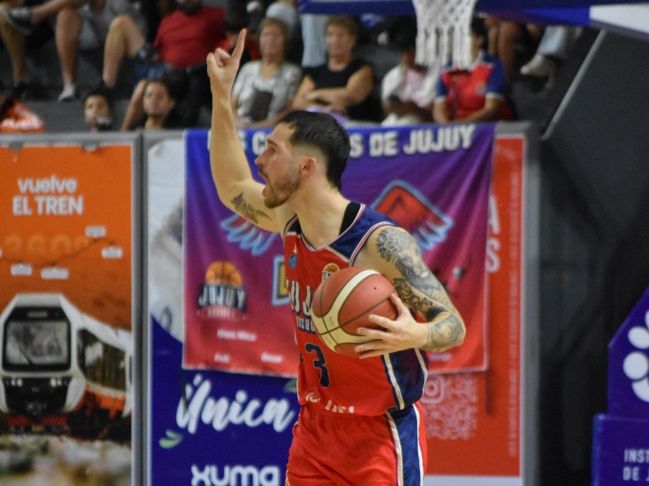 Entonado por los buenos resultados, Jujuy Básquet se enfoca en Salta Basket. "Daremos lo mejor, con un plus extra, porque sabemos lo importante que es el clásico”, prometió Juan Cruz Marini.