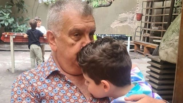 Luis Ventura y su hijo Antonito