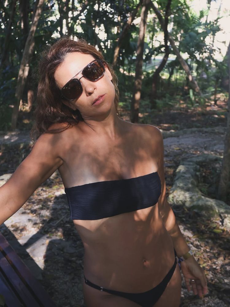 Agustina Cherri modeló con la bikini tendencia de la temporada y dio cátedra de estilo