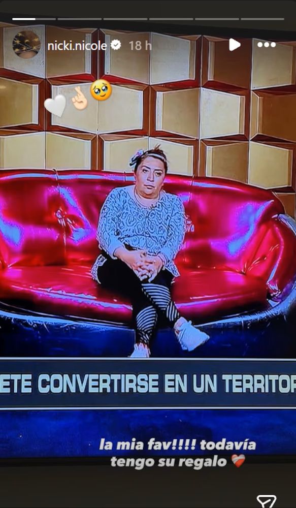 Nicki fan de Pincoya.