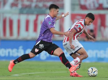 Instituto perdió ante Unión de Santa Fe, primera derrota del DT Diego Flores