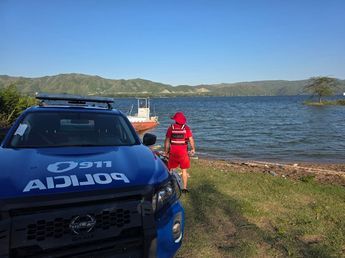 Tragedia en el Lago San Roque: murió un hombre por el vuelco de una lancha