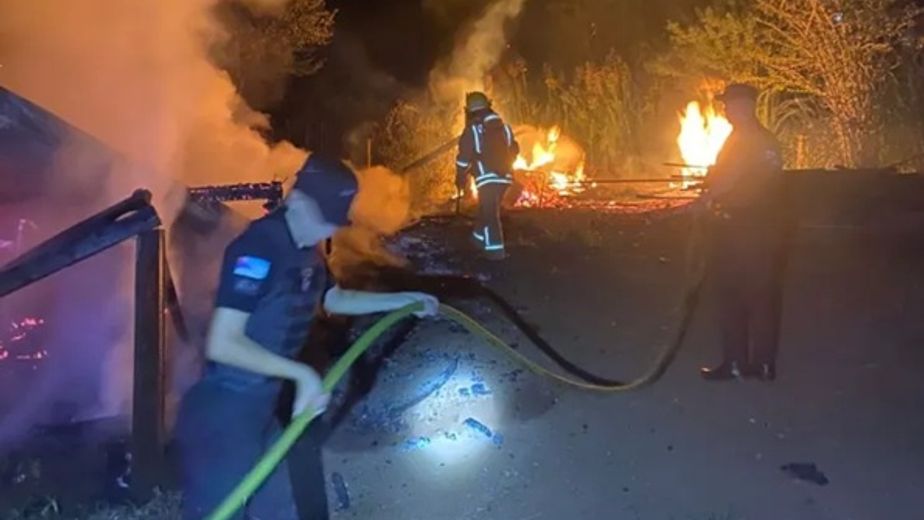 Un incendio consumió por completo una vivienda en El Soberbio