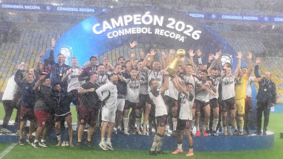 De un ex Instituto: la consagración de Lanús en la Recopa, y ser un club "espejo" para los cordobeses