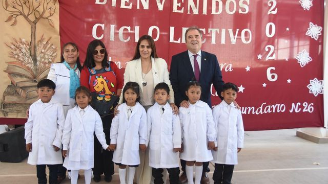 Este lunes el Gobierno de Jujuy dejó formalmente inaugurado el ciclo lectivo 2026 con un acto en la escuela n° 27 "Juan Galo Lavalle" de Uquía, departamento Humahuaca.