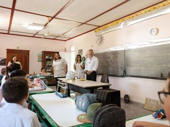 El Gobierno asegura que el 70% de los docentes dio clases pese al paro