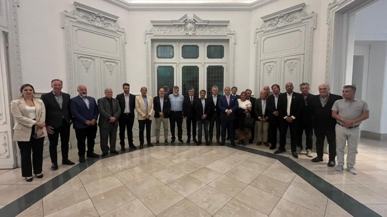 Las uniones industriales del Norte Grande expusieron ante el Comité Ejecutivo de la UIA la realidad de sus provincias, lo que dio lugar a un pronunciamiento oficial de la entidad nacional sobre la situación crítica que atraviesa el sector.