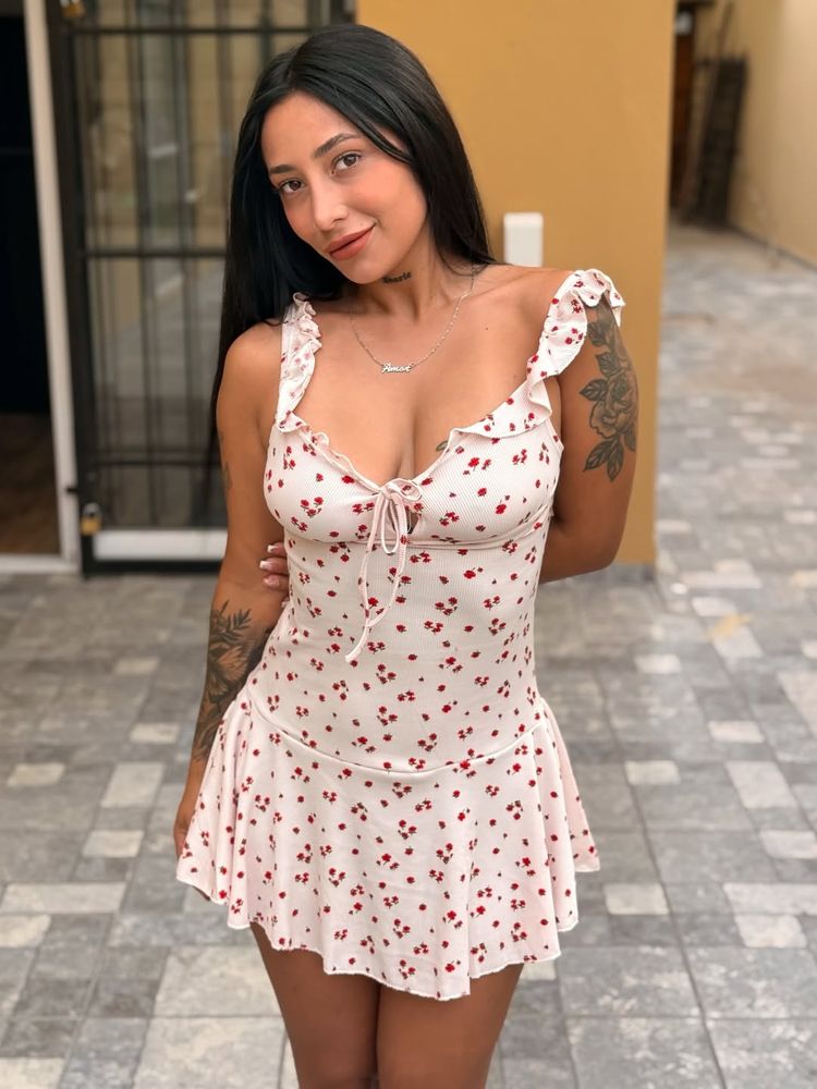 Pao Dulzura jugó al límite de la censura y lució el vestido más diminuto de la temporada