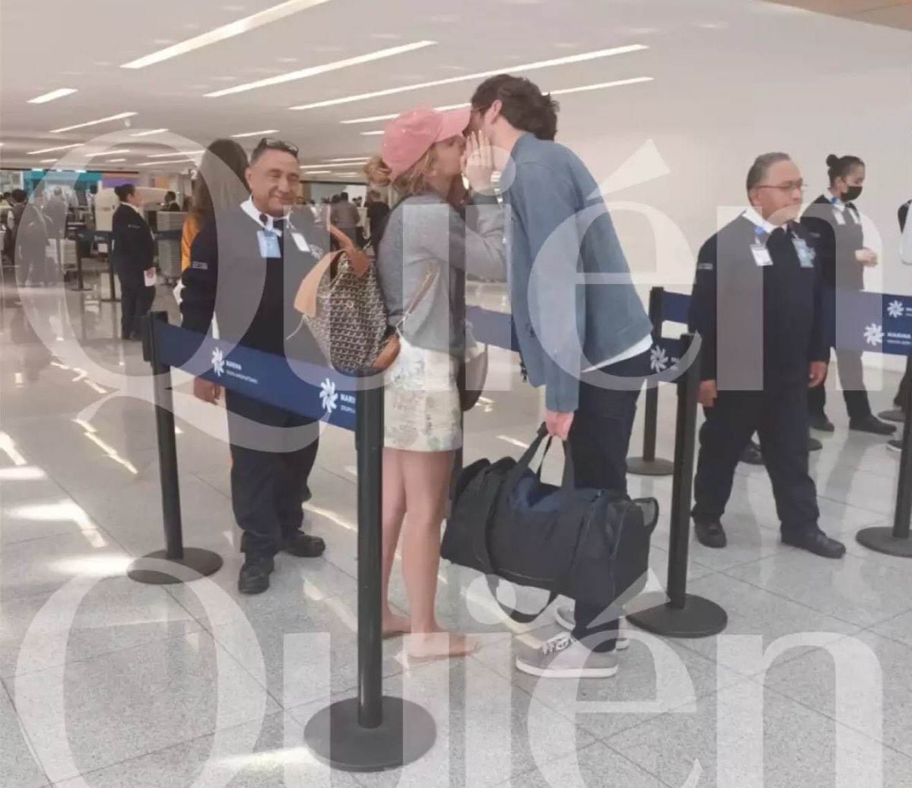 La foto que confirmaría el romance entre Emma Watson y Gonzalo Hevia Baillères.