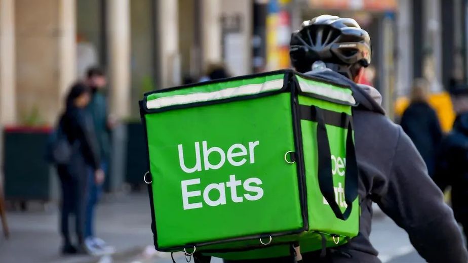 Uber lanza su delivery en Argentina: cómo funcionará el nuevo servicio que debuta en Córdoba