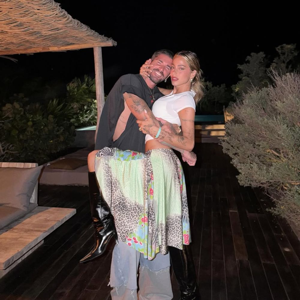 La pareja comparte fotos juntos.