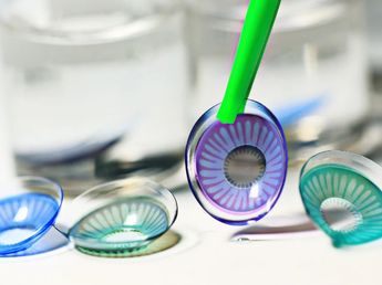 ANMAT retiró del mercado una conocida marca de lentes de contacto por riesgo para la salud
