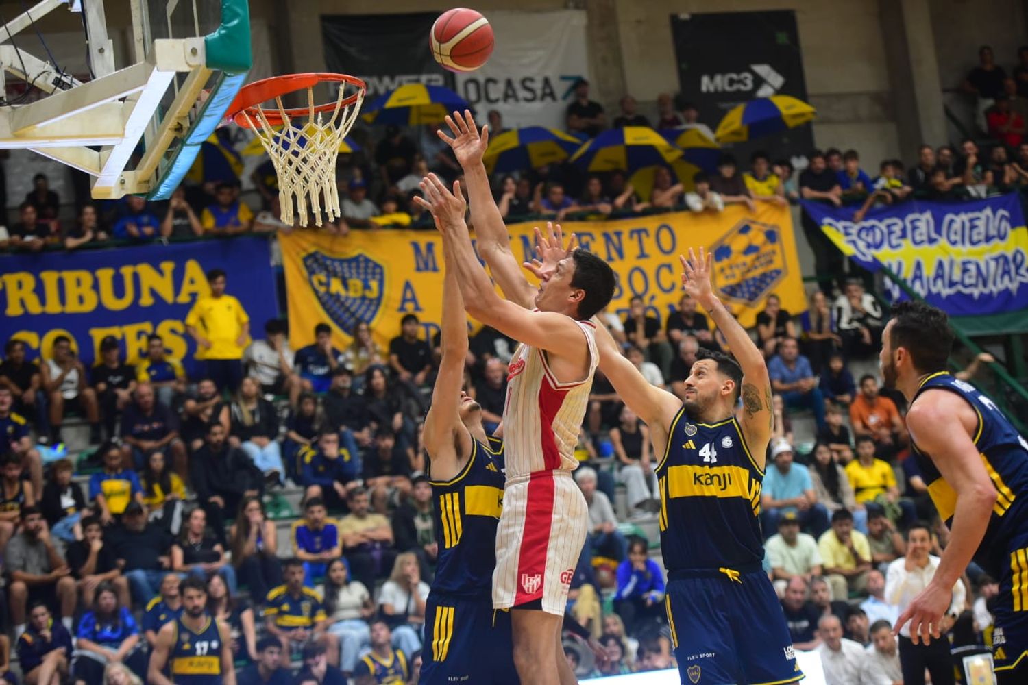Instituto se sacó la espina de los duelos con Boca.