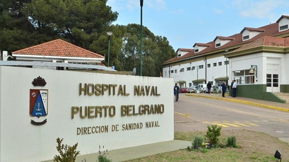 Otra vez: reclamo de profesionales del Hospital Naval por falta de pagos