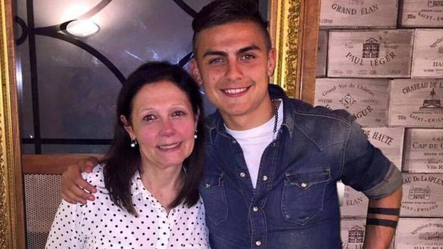 Dybala y su madre
