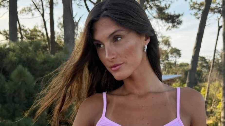 Lola Latorre se robó todas las miradas con un vestido transparente y una bikini ultra diminuta
