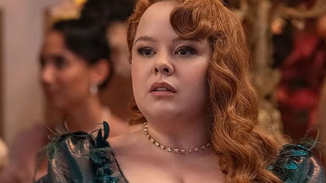 Nicola Coughlan como Penelope Featherington.