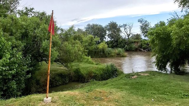 Bandera Roja en el Río Xanaes