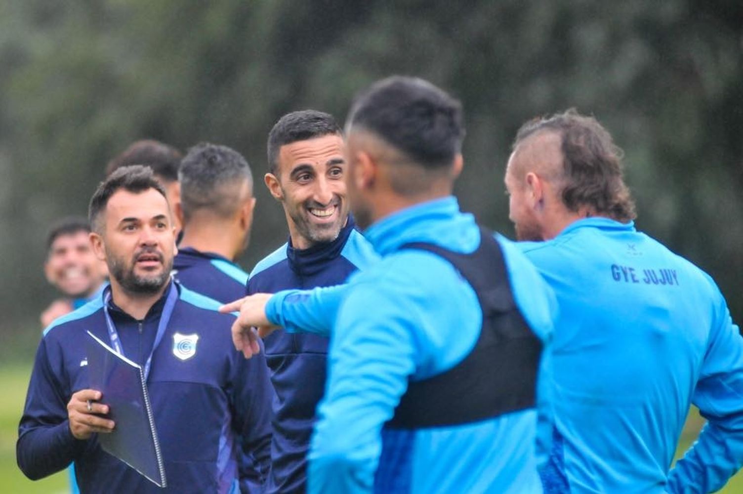En la entrevista, Pellerano celebró la rápida amalgama entre los referentes del plantel y las nuevas incorporaciones, una cualidad que destaca en Gimnasia de Jujuy.