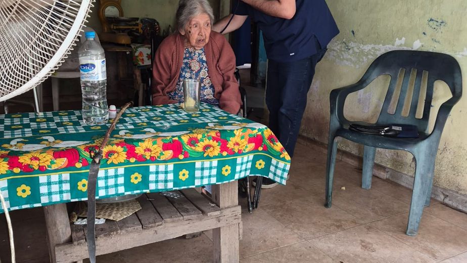 Salud asistió a familias afectadas por las lluvias
