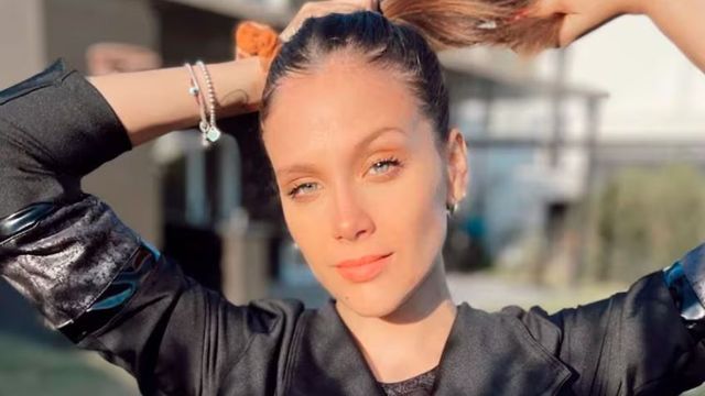 Barbie Vélez apostó por el color negro y marcó tendencia con la prenda de la temporada