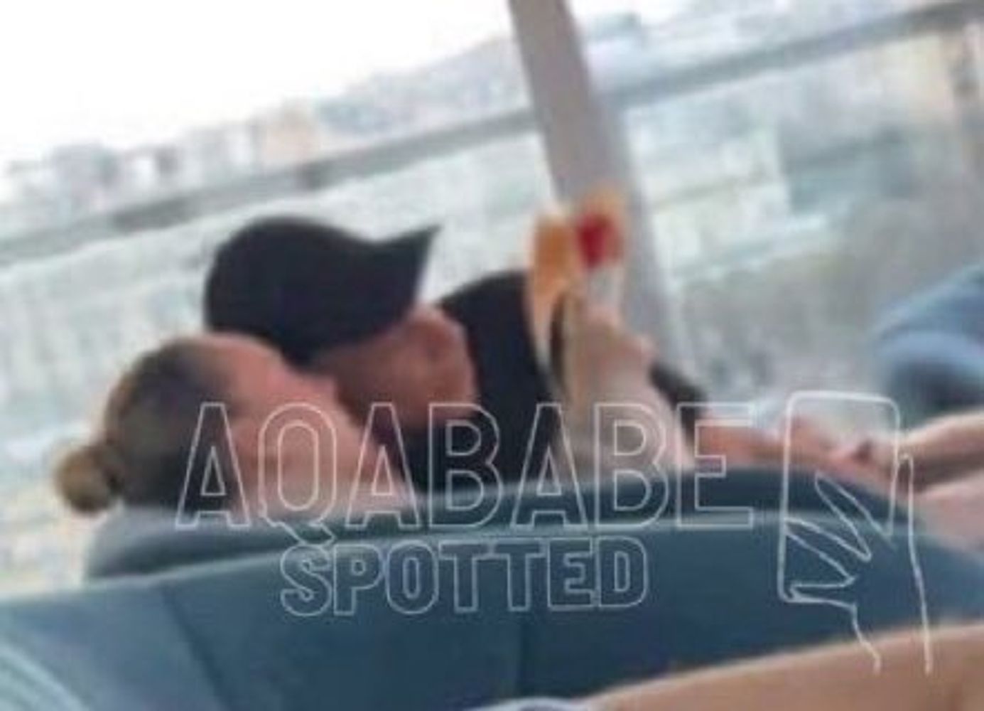 Primeras fotos de Mbappe y Ester Expósito juntos.