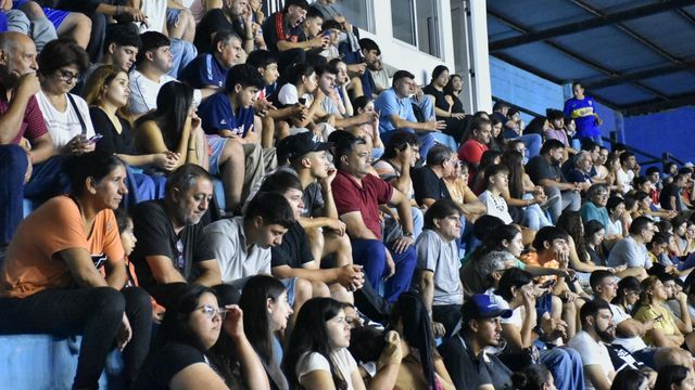 A tribuna llena, el José Nicolás Russo vibró con una clasificación histórica.