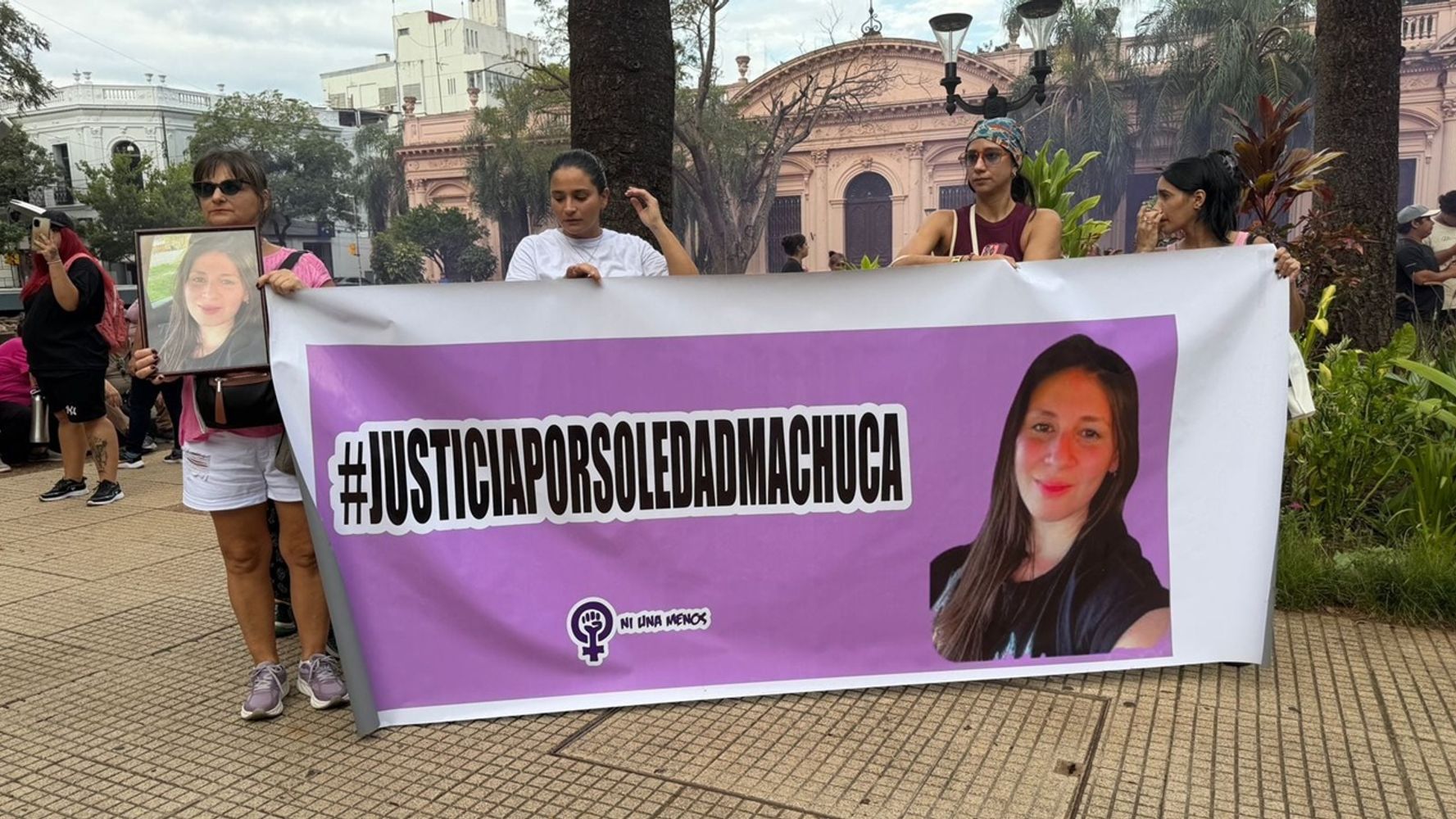 Cientos de mujeres marcharon en Posadas por el 8M y reclamaron contra la violencia de género y el ajuste.
