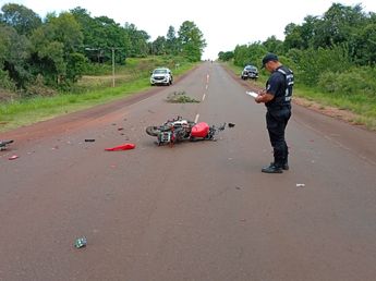 Adolescente que hacía “willy” en moto chocó contra una camioneta en la ruta 103 en Mártires