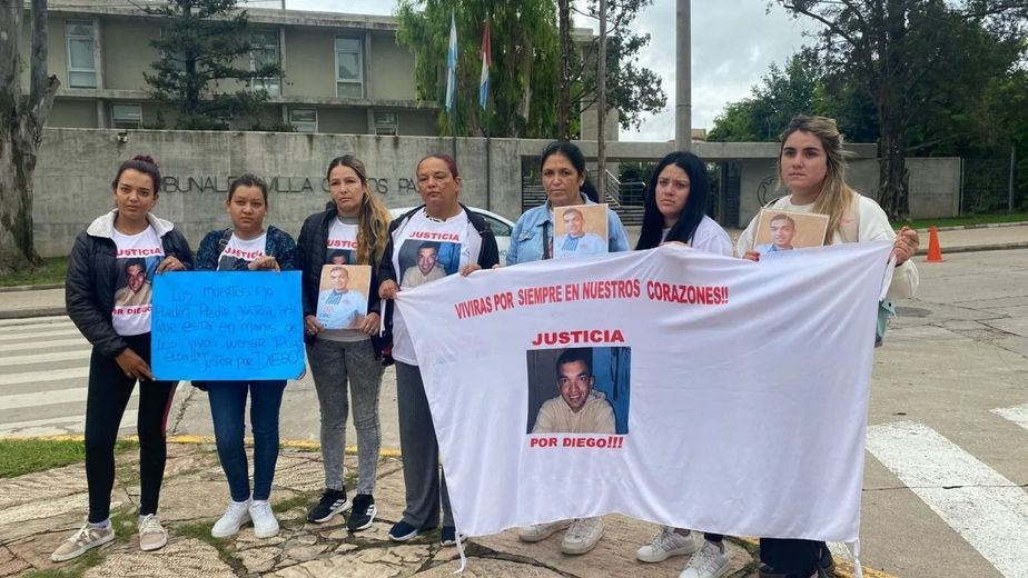 Malestar y protestas en Tribunales tras la liberación del policía que mató a Diego Pérez
