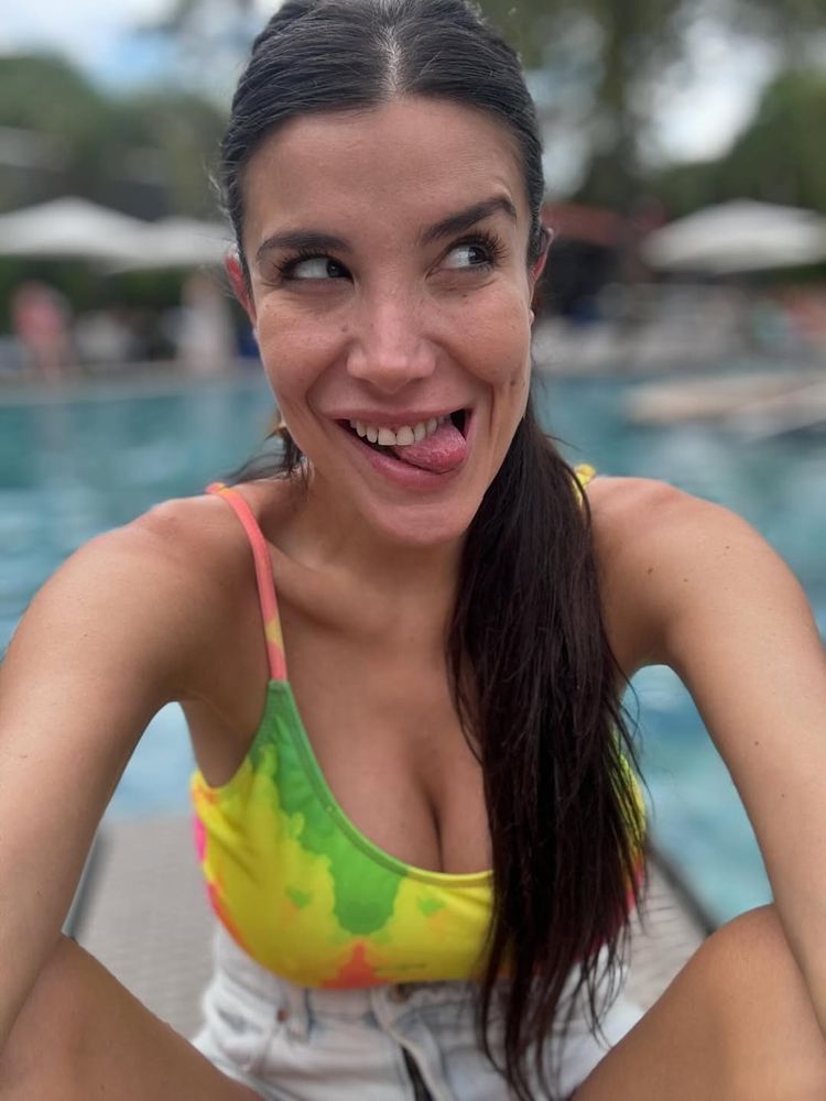 Andrea Rincón arrasó en Instagram con la bikini más diminuta de la temporada