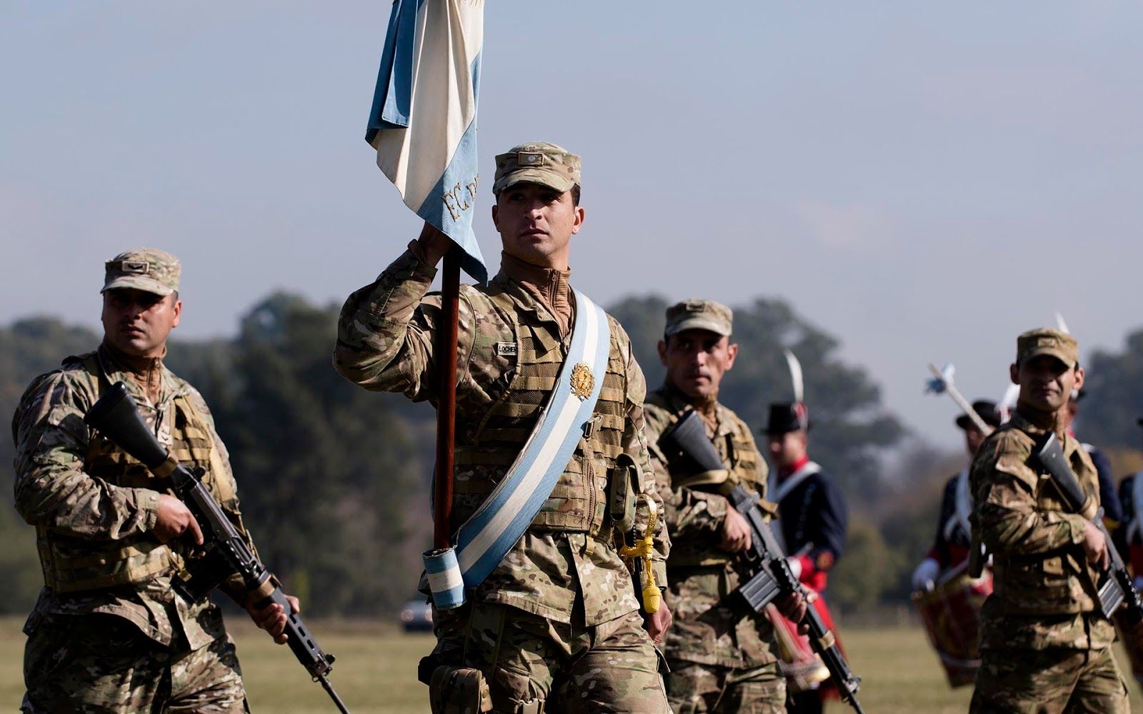 Cuánto gana el personal de las Fuerzas Armadas