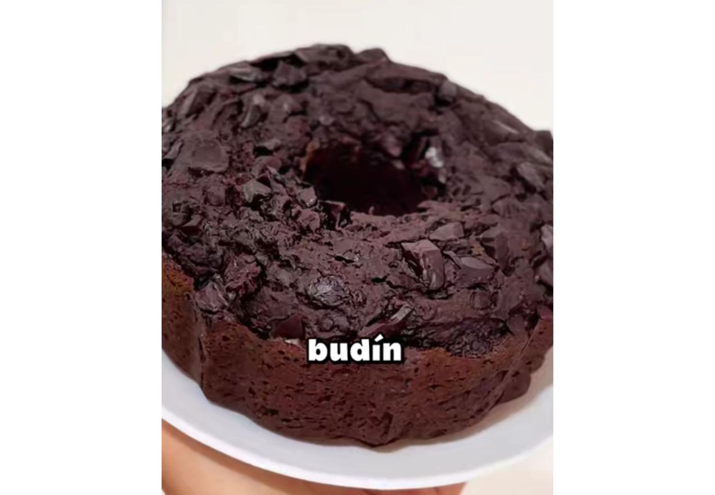 Budín de chocolate muy fácil de hacer.