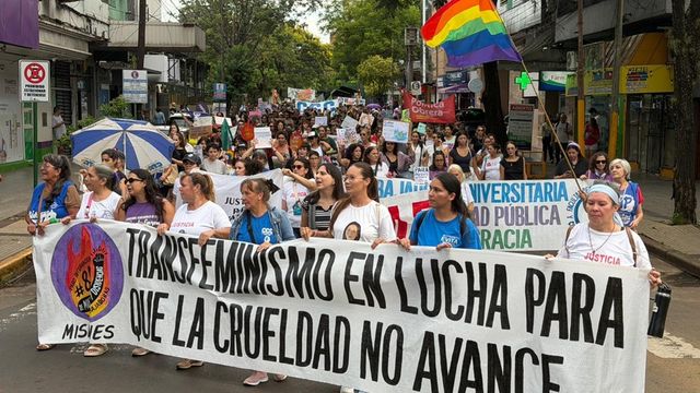 Cientos de mujeres marcharon en Posadas por el 8M y reclamaron contra la violencia de género y el ajuste.