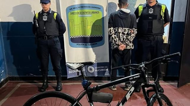 Cayó un hombre tras el robo de una bicicleta en avenida Independencia.