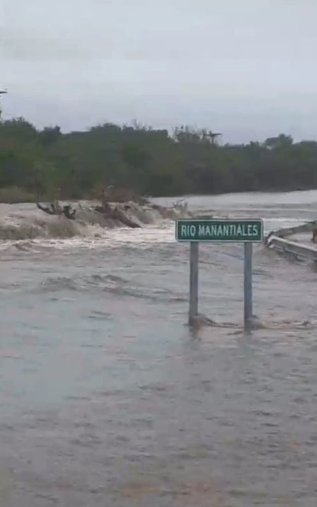 Manantiales quedó aislada y crece la preocupación por el impacto del temporal.