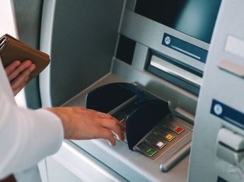 Cómo funcionan los bancos este lunes 25 de mayo en Argentina