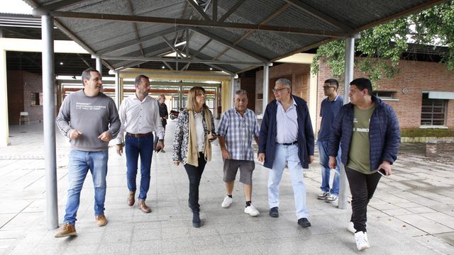 Las escuelas de San Andrés sostienen la asistencia en medio de la emergencia.