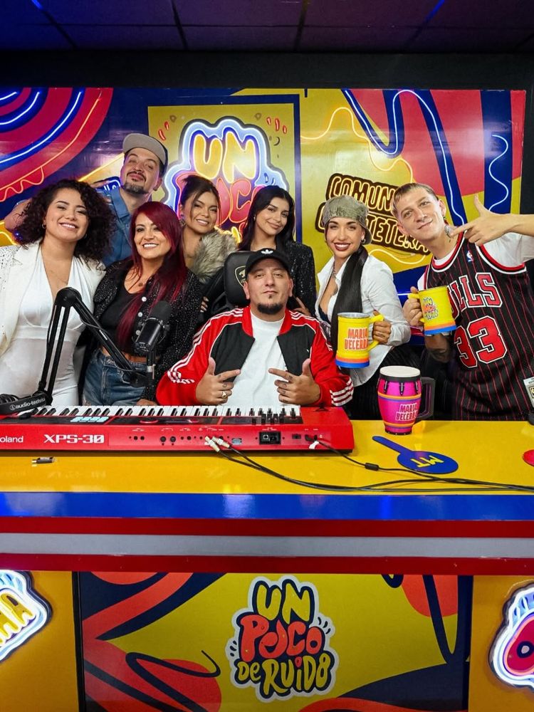 María compartió el programa con Corazón Serrano.