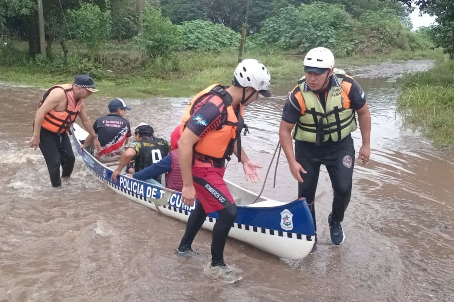Ayuda a damnificados