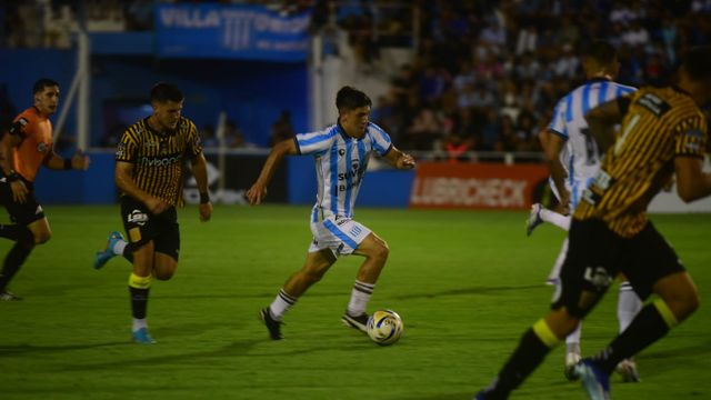 Racing se impuso 2 a 1 en Nueva Italia, por la Primera Nacional.