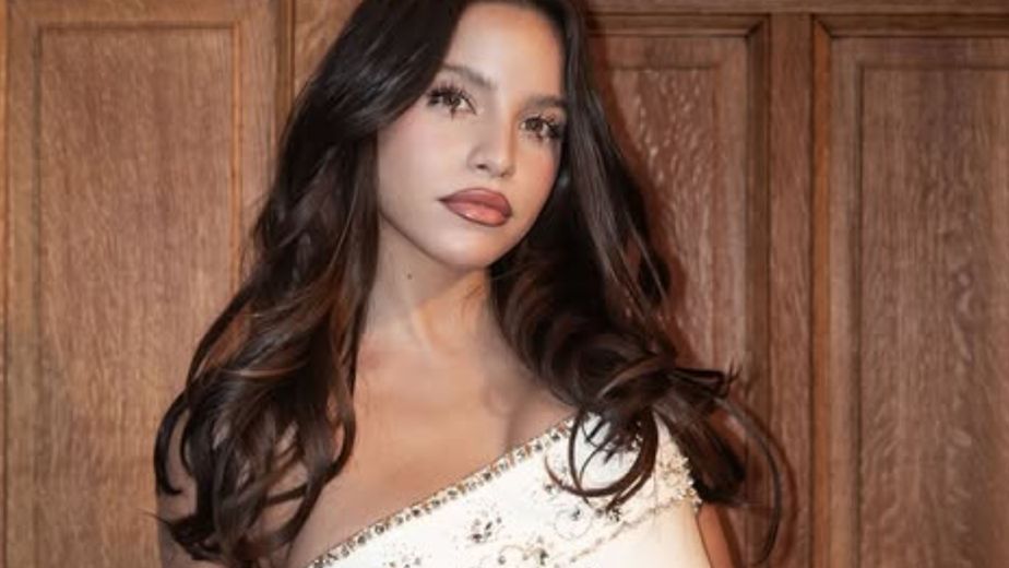 Quién es la artista internacional que salió a bancar a Emilia Mernes en medio del escándalo con Tini Stoessel y María Becerra