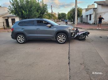 Dos chicas menores de edad resultaron lesionadas tras el accidente en una motocicleta en Arroyito