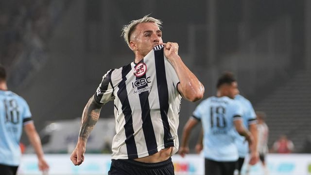 Por amor a la camiseta. El deseo de Julio Buffarini, retirarse en Talleres y sin cobrar por un contrato.