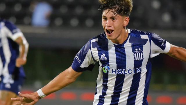 Un crack en proyección. Con apenas 17 años, Giovanni Baroni extendió su contrato con Talleres hasta 2028.
