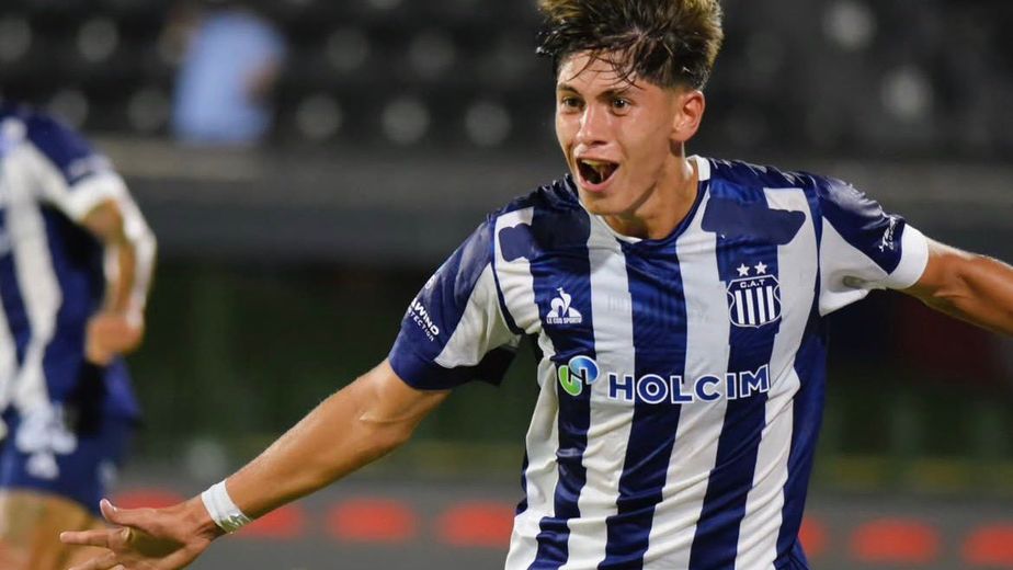 El hábil Giovanni Baroni, con chances de ser titulares en el Talleres-Belgrano.