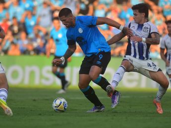 Santi Fernández, figura en Talleres: "Vinimos a una guerra y hay que dejar la vida en..."