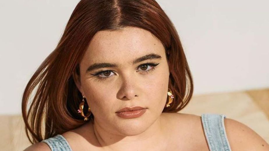 Barbie Ferreira, la actriz de Euphoria, burló la censura en los Premios Oscar 2026 con un vestido ultra escotado