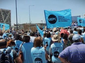Docentes de Córdoba: en UEPC votan la oferta salarial y la mayoría impulsa otro paro